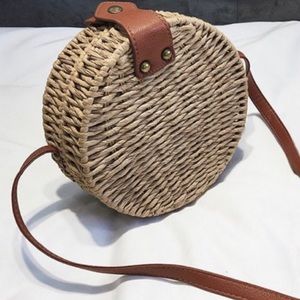 FREE W/ DRESS PURCHASE! Straw Weave Crossbody Bag